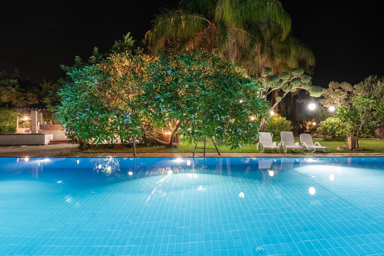 Villa Megna - Green Paradise B&B ปาแลร์โม ภายนอก รูปภาพ