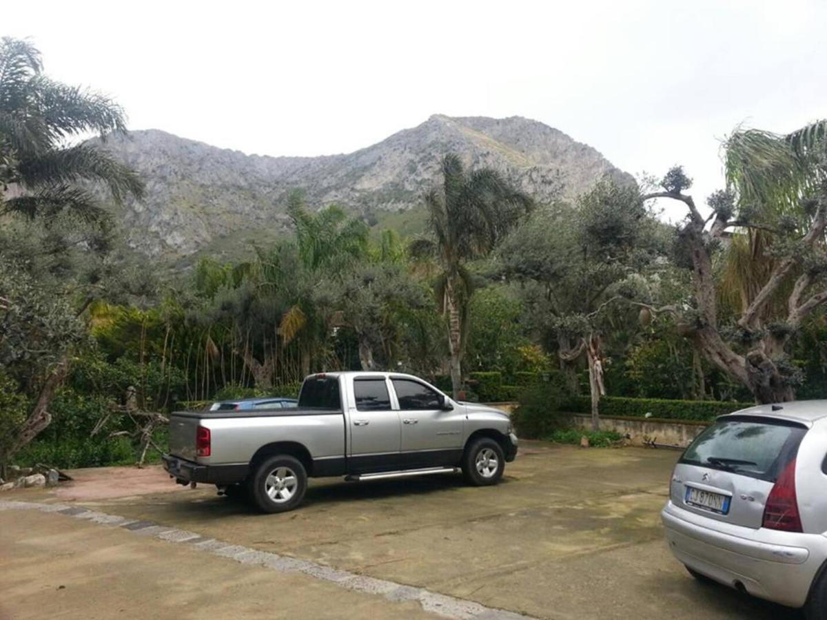 Villa Megna - Green Paradise B&B ปาแลร์โม ภายนอก รูปภาพ