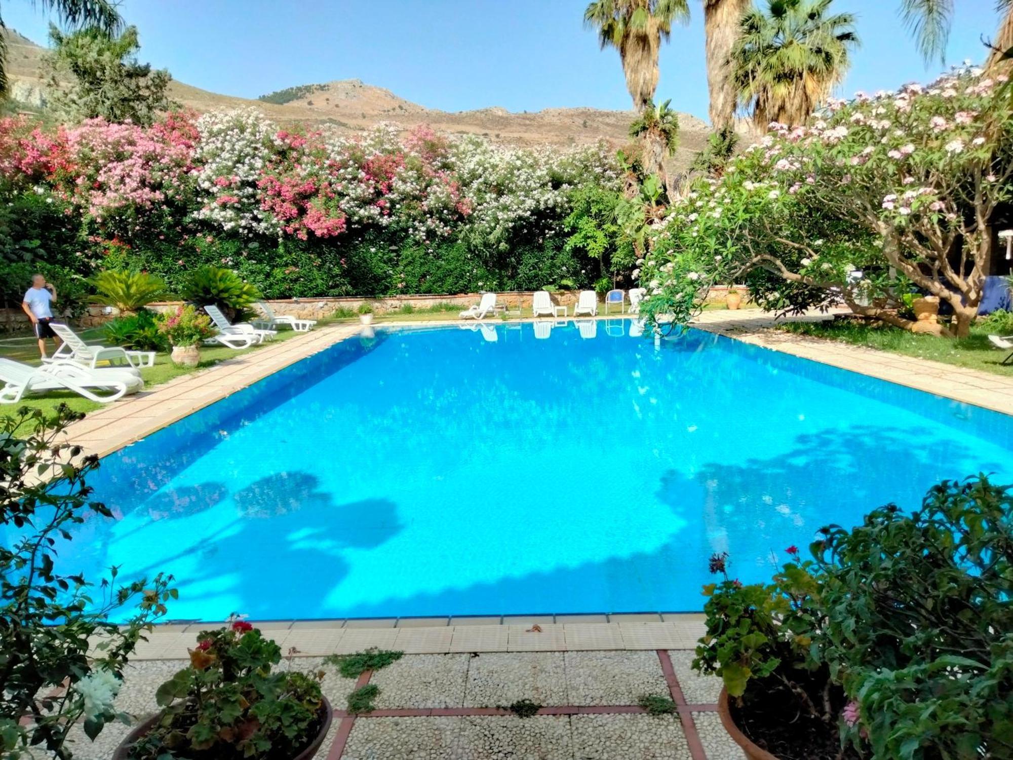 Villa Megna - Green Paradise B&B ปาแลร์โม ภายนอก รูปภาพ